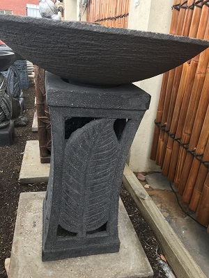 Bird Bath With Leaf design Stand (Large)